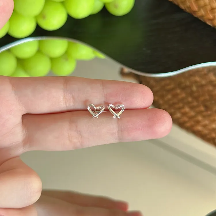 足银耳饰 990足银耳钉简约百搭耳钉纯银耳骨钉养耳洞耳饰爱心ins