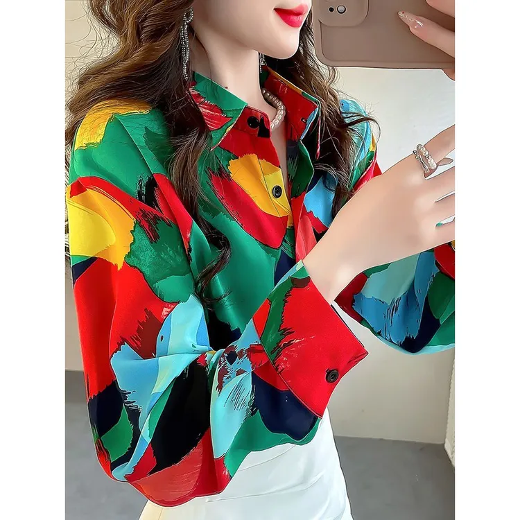早春新款衬衣长袖上衣印花撞色衬衫女大码宽松遮肚子雪纺衫女