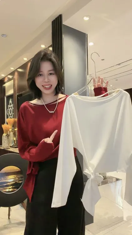 别致一字领绑带收腰长袖T恤女秋季设计感巨好看露肩上衣