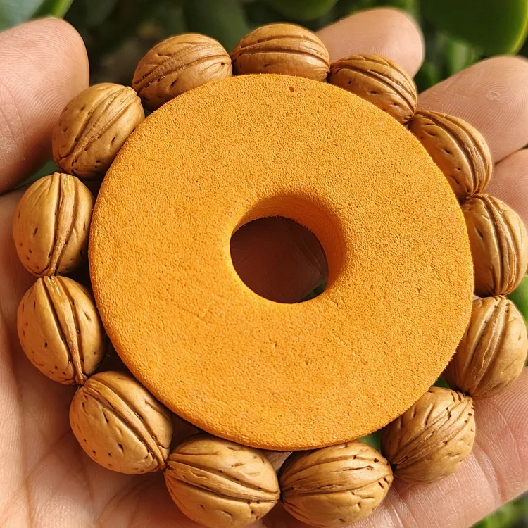 蚕蛹短胖，肚12.6桩高15.6共13颗籽，一物一图，正常手围