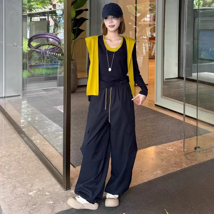 套装休闲带披肩撞色T恤套装女2025秋季宽松显瘦工装裤三件套 F06