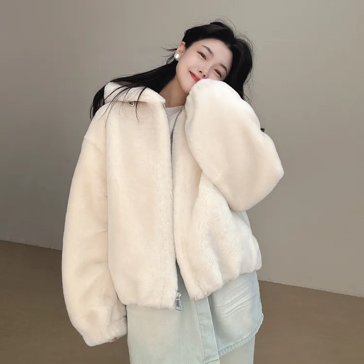 正品羊皮羊羔毛皮毛一体皮草外套女连帽2025年冬季新款美利奴短款