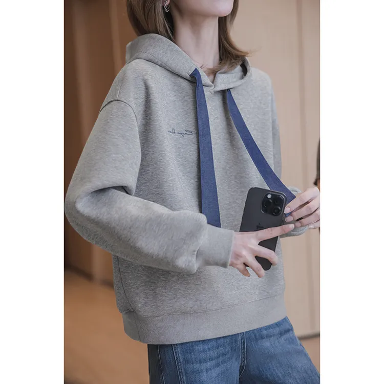 小谷粒 空气卫衣 撞色系带绣花 连帽宽松