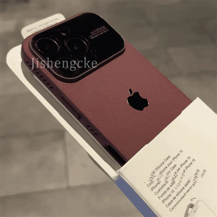 适用新款大视窗精孔散热防滑iphone16pro手机套皮质15pro磁吸14硬