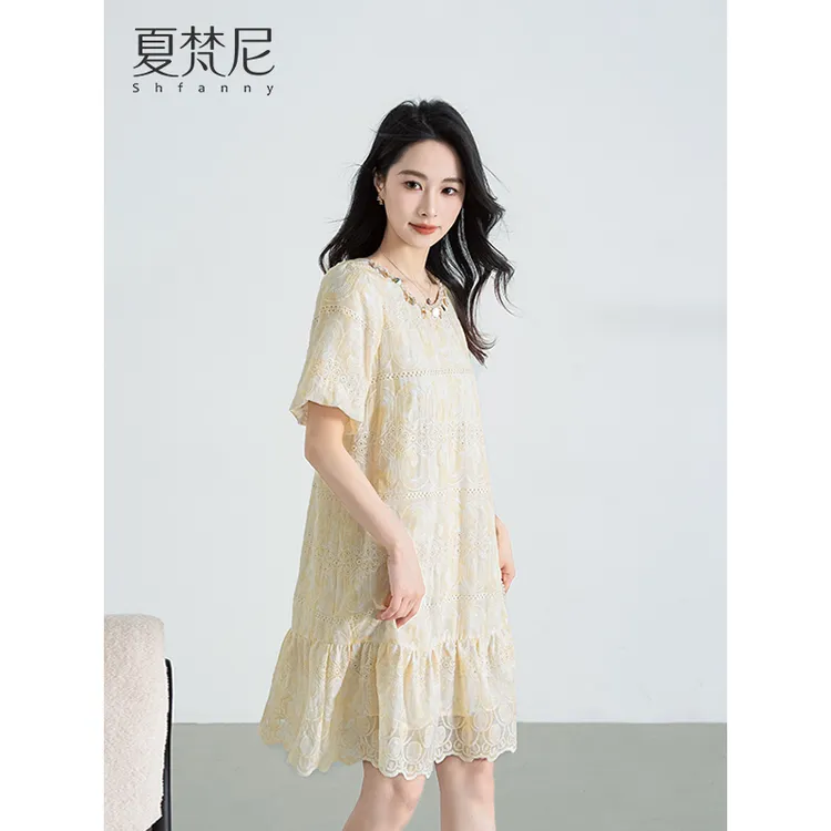夏梵尼甜茶柑橘夏季新款圆领绣花连衣裙短小个子显瘦洋气网红爆款