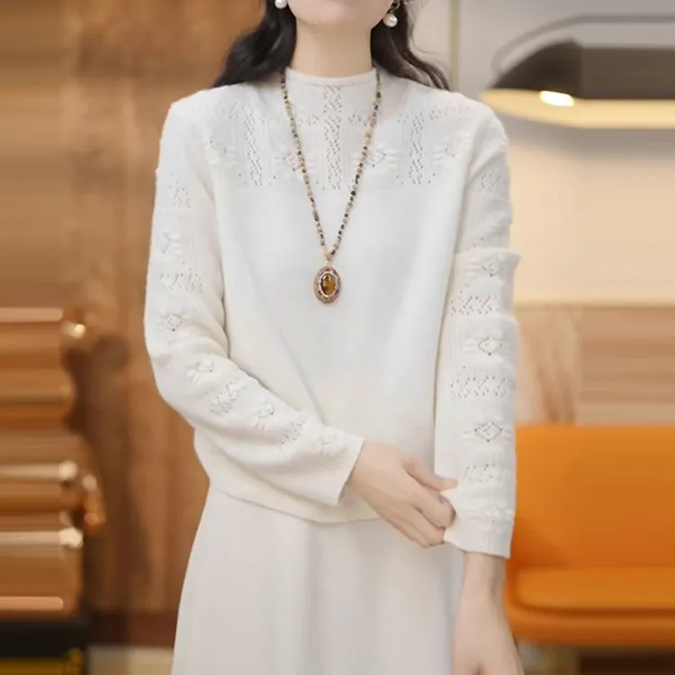设计感钩花镂空半高领针织衫女2025冬季新款气质洋气宽松显瘦上衣
