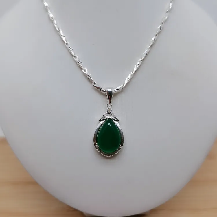 坠链均足银 套链组合女款锁骨链轻奢饰品女绿色水滴吊坠项链套链