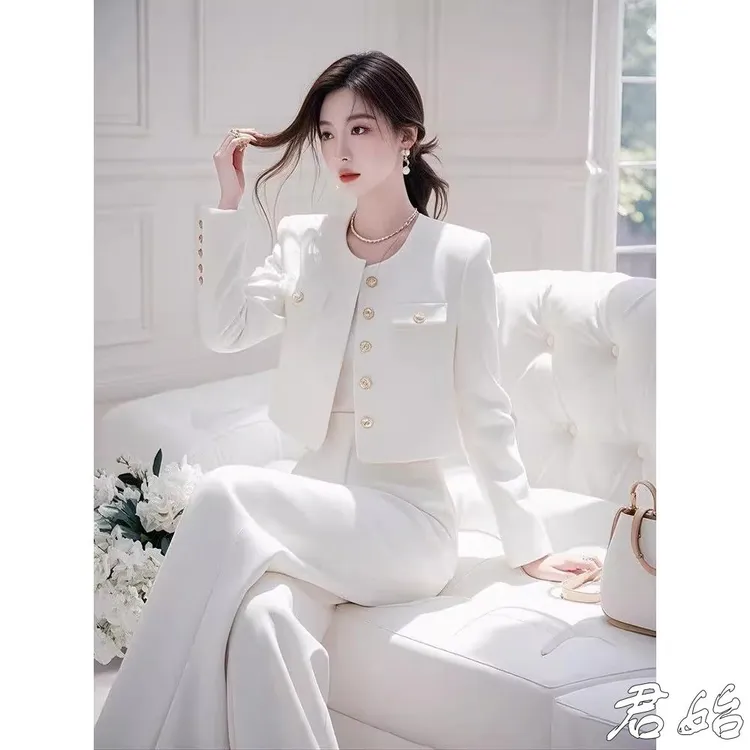 韩式小白香衣阔腿裤套装套装，优雅的两件套，春天的淑女知性风衣服
