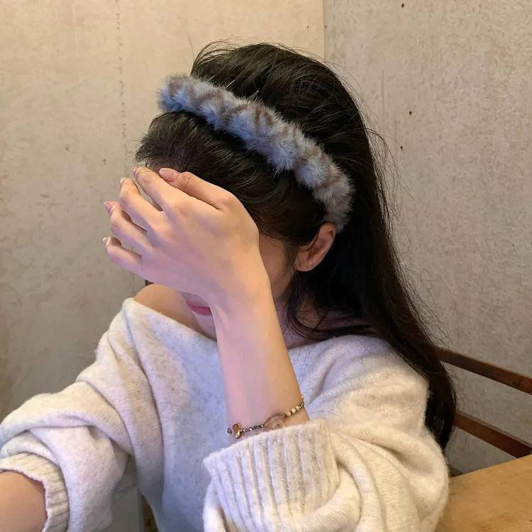 秋冬高颅顶洗脸防滑毛绒布鲁蓝咖撞色发箍头箍日常外戴压发卡头饰