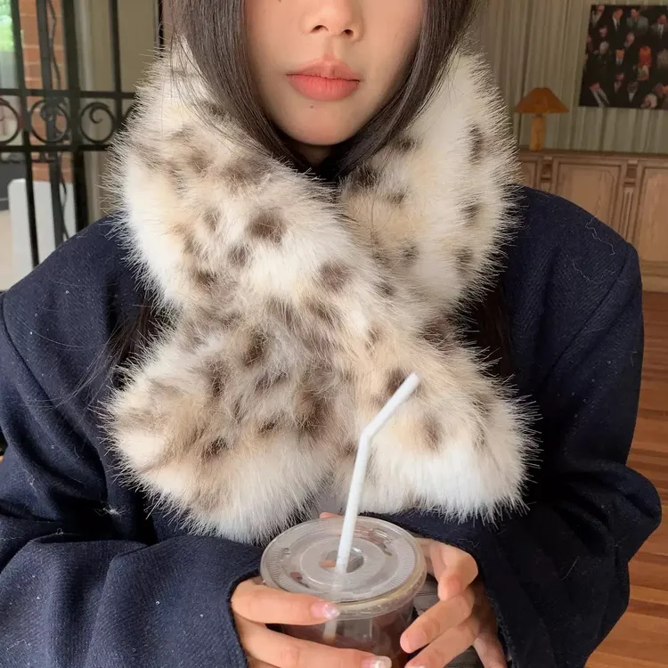 韩版护颈豹围巾女士秋冬保暖防寒个性护耳毛毛围脖