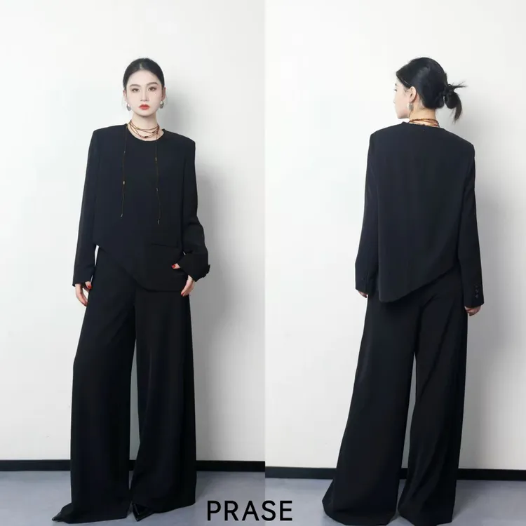 PRASE·噜【新势场】微胖轻奢设计款秋女气质圆领不规则上衣PR503C87