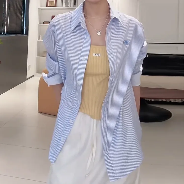 简约条纹收腰长袖衬衫女洋气减龄上衣胖mm显瘦遮肉大码女装新款夏