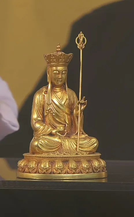 紫铜鎏金七公分的地藏菩萨居家摆件