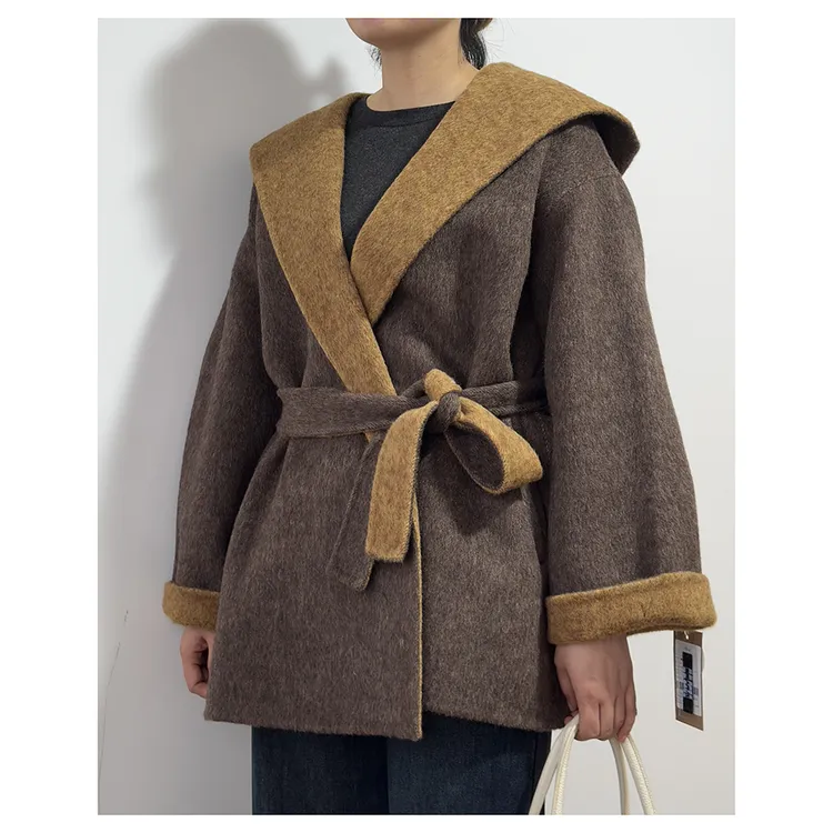 656  秋冬新款女士时尚百搭宽松大翻领长袖毛呢开衫外套