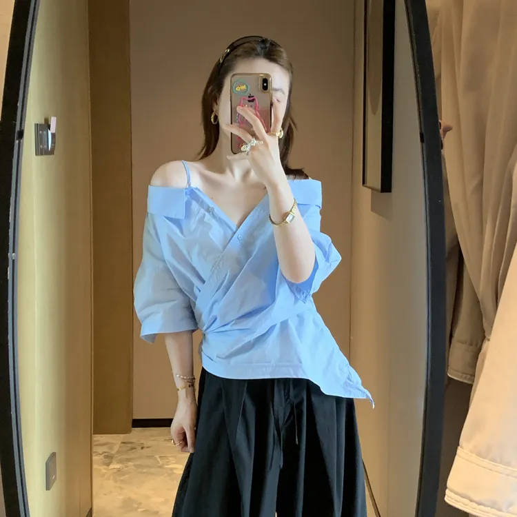 夏季气质设计感不规则吊带露肩衬衫蓝色翻领短袖百搭上衣