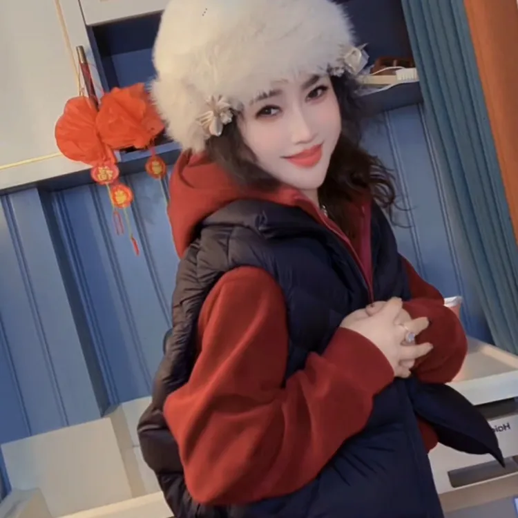 2025冬季新款韩版设计感马甲女短款两件套