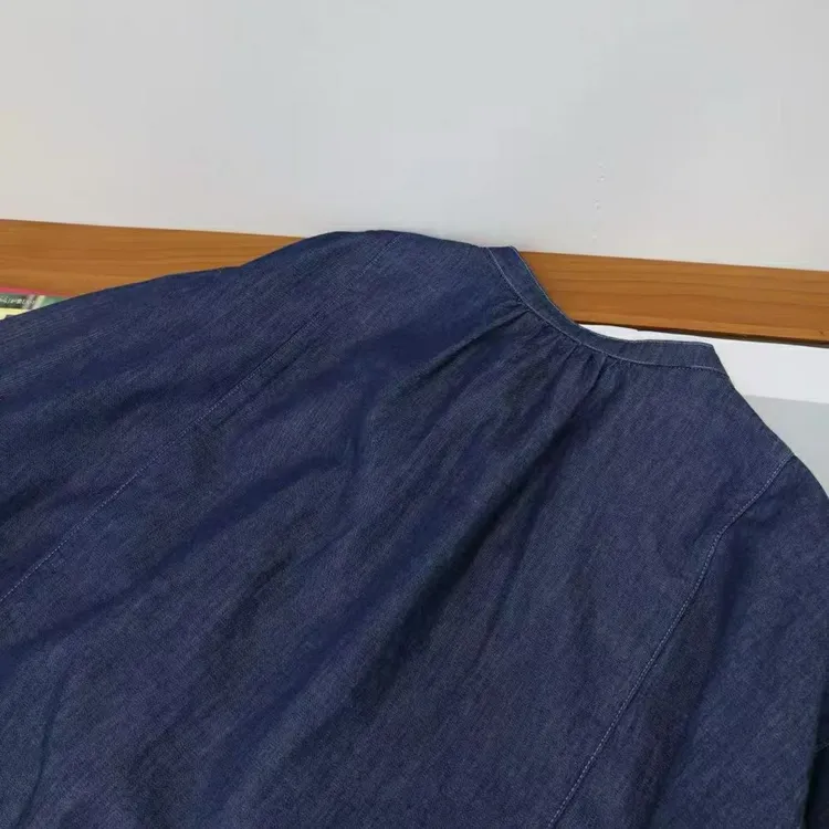 晶姐家圆领牛仔衬衫