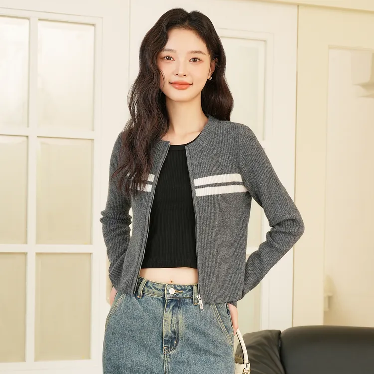 费依法式时髦圆领针织衫女2025初秋新款创新拼色前襟拉链设计上衣