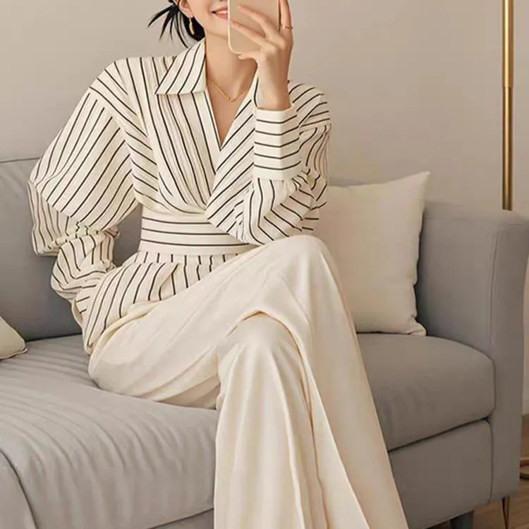 新店福利气质时尚休闲条纹显瘦长袖秋季外穿轻奢法式薄款2025年秋