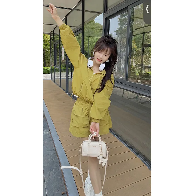 欧货爆款夏季新款速干防晒设计感小众显瘦连帽外套短裤运动风套装