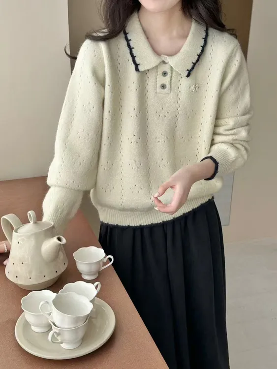 韩系娃娃方领长袖单排扣镂空女秋季2025新款清纯休闲感简约风