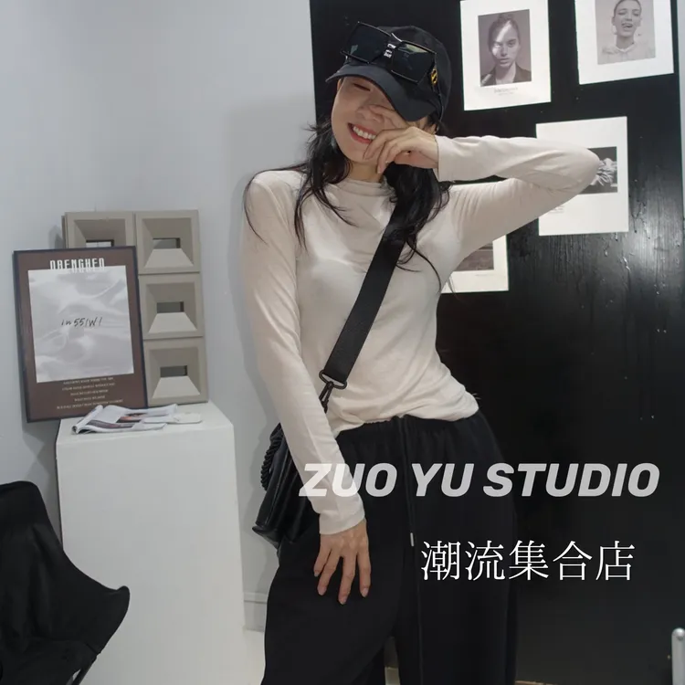 《左妤小店》宽松型老钱风薄款衫休闲潮流圆领内搭秋季韩版