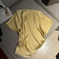 阿黎精选-------夏季设计款一字领小衫