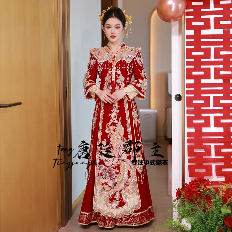 2025新款冬季丝绒秀禾服新娘中式嫁衣高级重工显瘦礼服结婚敬酒服