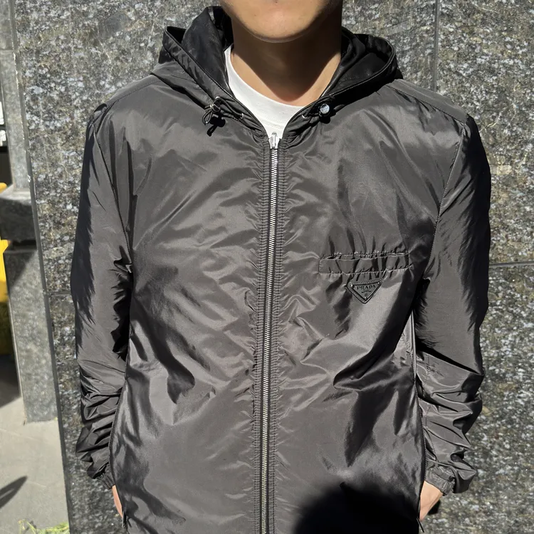 99新 Prada/普拉达 小羊皮三角标双面穿皮衣外套/50/工价28900