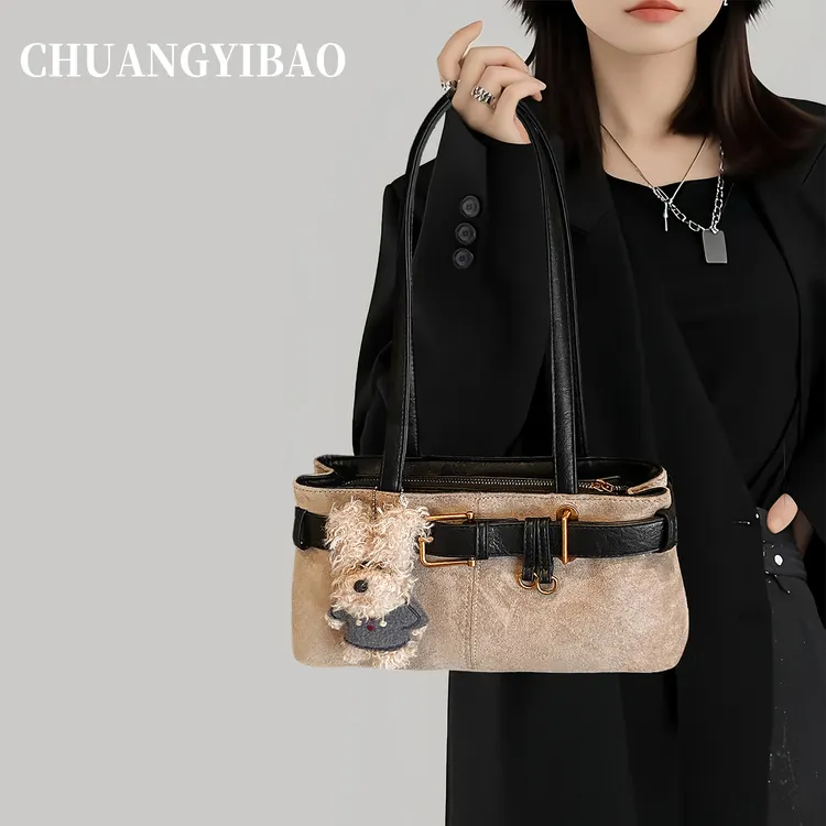 超火麂皮绒腋下包包女2025新款秋冬高级感轻奢小众设计通勤托特包
