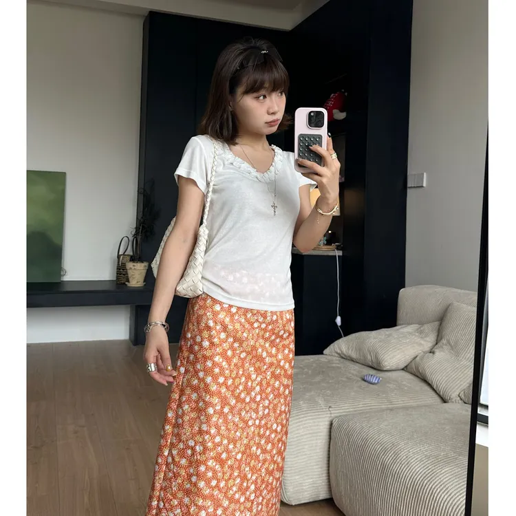 Our2【V领花边T】气质显瘦休闲设计感V领T【X5429】