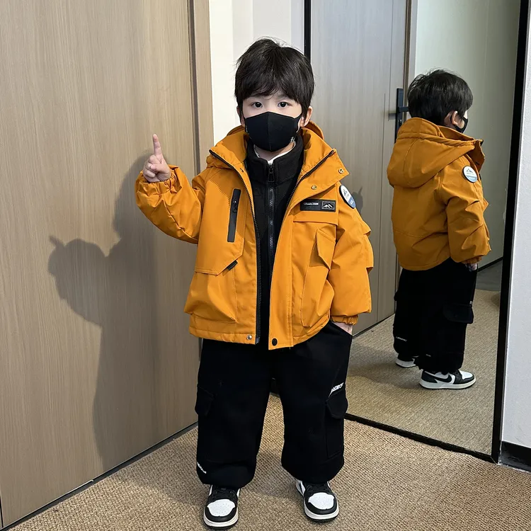儿童冲锋衣三合一2025春秋新款男童秋冬加厚外套男孩时髦户外风衣