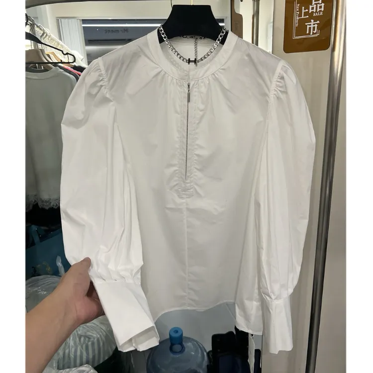 欧货高端2025早春新款圆领半拉链泡泡袖白色设计感小众衬衣上衣女