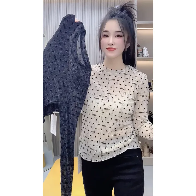 2025秋季新款字母印花波点长袖T恤女修身显瘦洋气百搭打底上衣潮