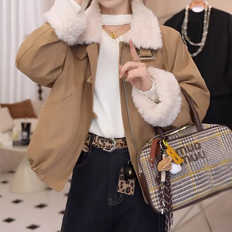 2025冬季新新款派克服棉服女高级感巨好看拼羊羔毛外套保暖上衣