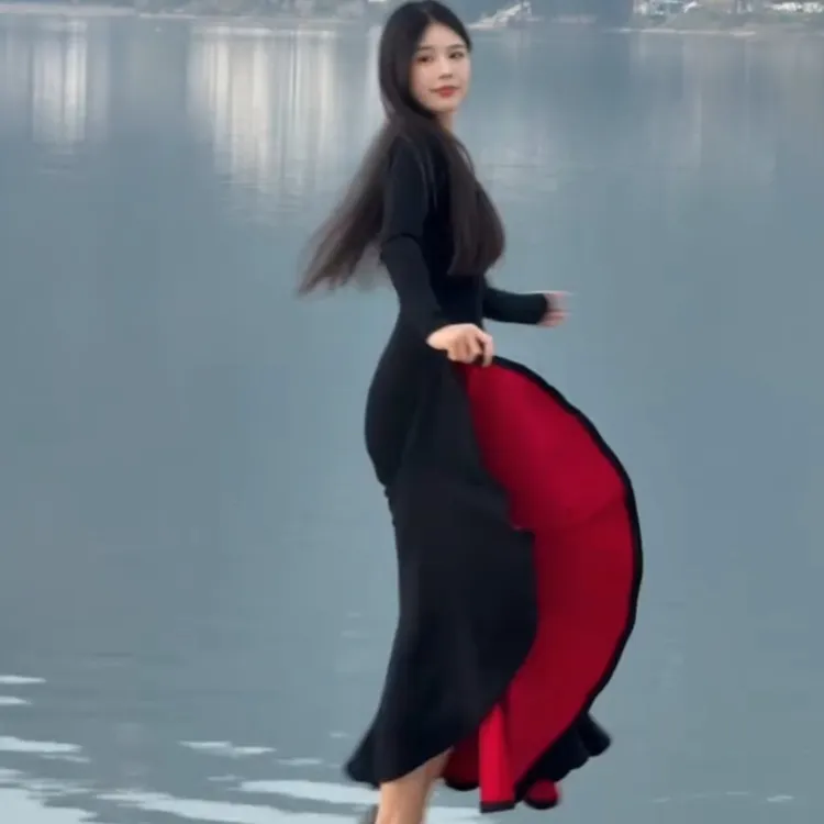 秋冬新款国风黑色红底步步生莲方领修身显瘦长款包臀鱼尾气质长裙