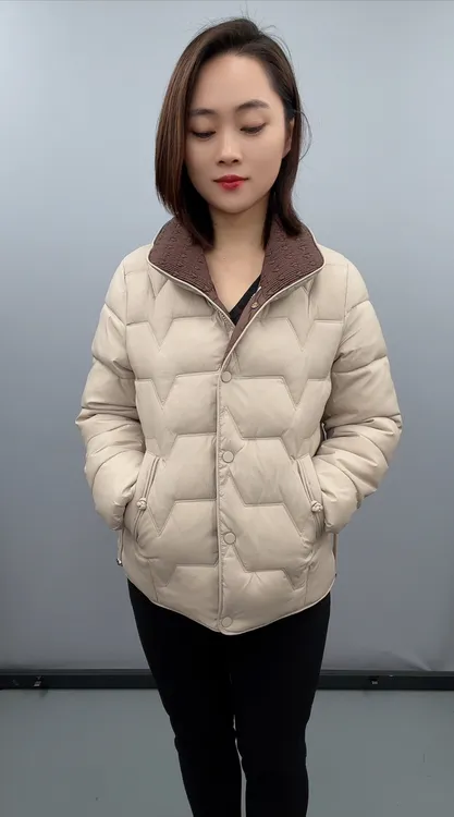 秋冬季新款可立可翻领保暖女装羽绒棉服