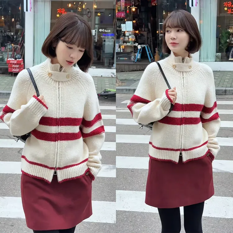 2026年早春新款一整套韩系气质撞色拉链立领针织上衣短裙两件套