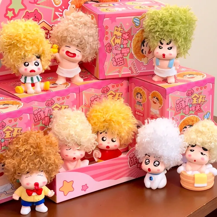 蜡笔小新萌力全开爆炸头盲盒可爱小众生日礼物女生送闺蜜车载摆件