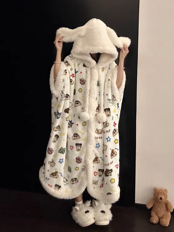 【DMXJ大梦想家】卡通蜡笔小新法兰绒睡袍女秋冬加绒保暖连帽家居服