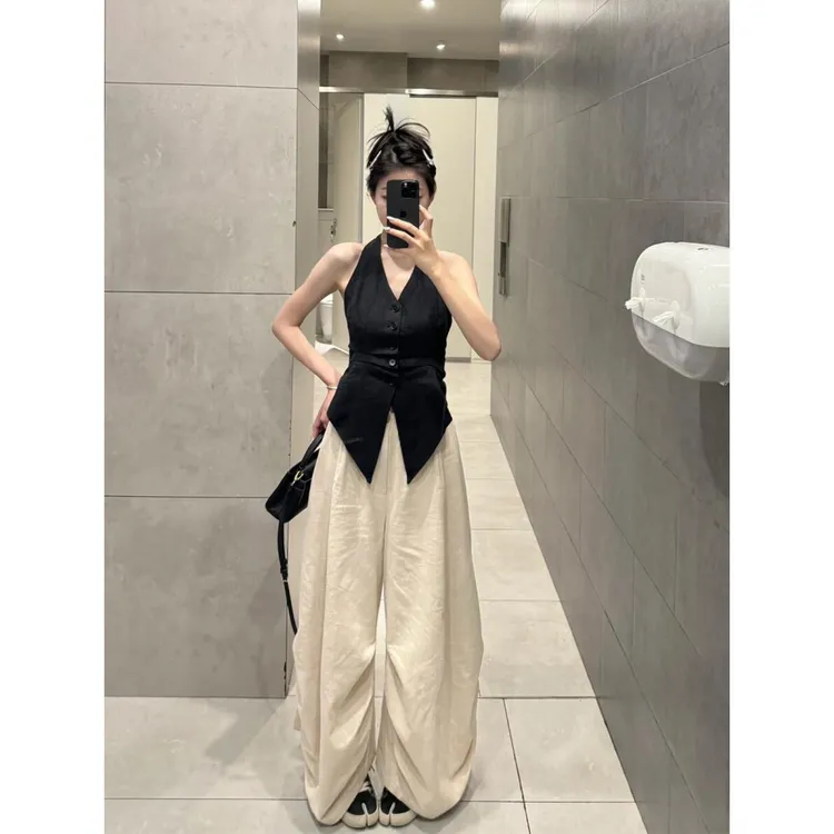 法式黑色v领挂脖吊带背心女春季新款气质高级感外穿美背露背上衣