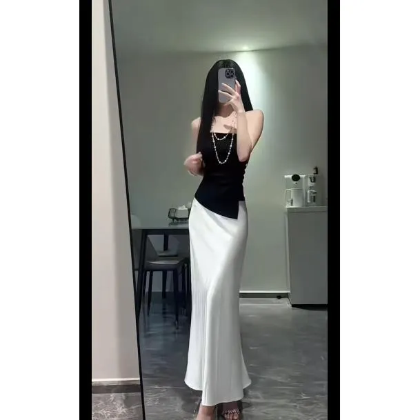 【甜星】设计感露背黑色抹胸上衣高腰显瘦半身裙新款时尚两件套女装