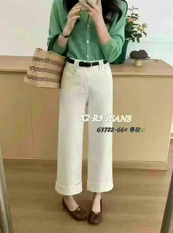 显瘦百搭直筒牛仔裤