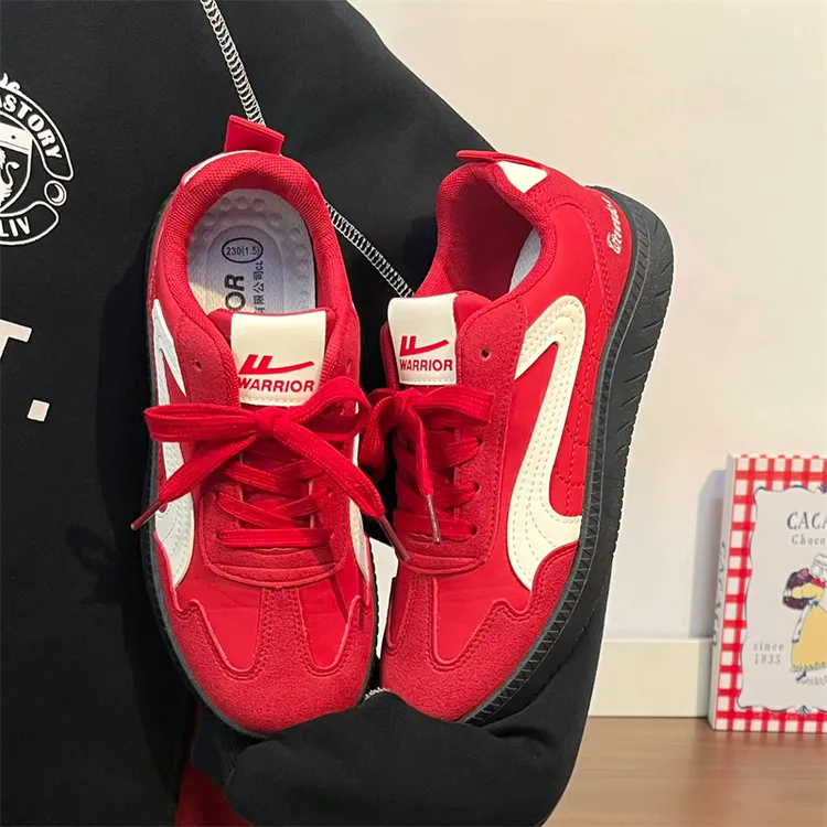 回力2025年春季新款女鞋爆款板鞋小白鞋时尚百搭红色本命年德训鞋