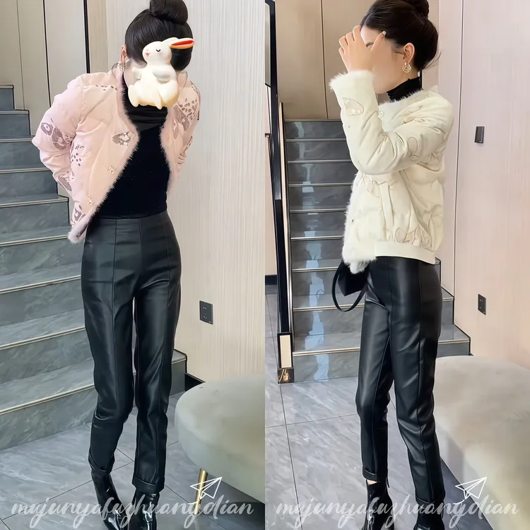 2025新款时尚气质显瘦秋冬洋气百搭保暖外套刺绣棉服