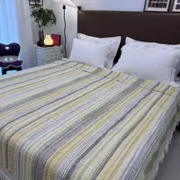 黄条纹200*230绗缝夹棉床盖可铺可盖