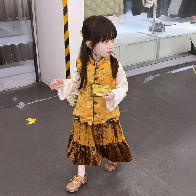 女童套装2025秋冬新款儿童新中式国风马甲女宝宝三件套31156