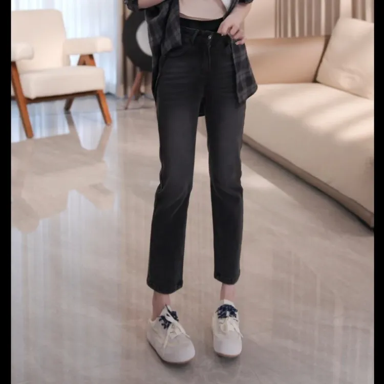 2025时尚休闲显瘦设计感窄版直筒牛仔裤LK2505192