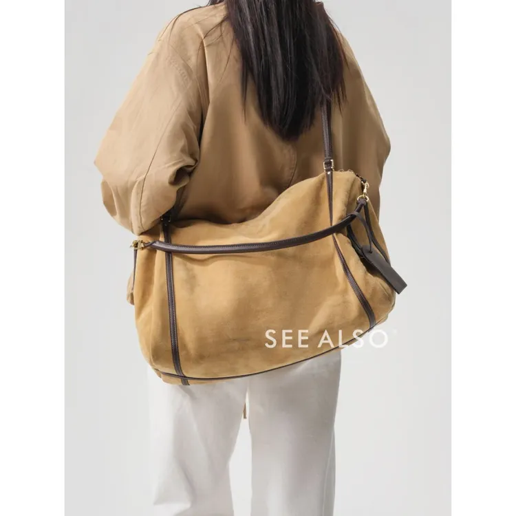 SEE ALSO『生日秀场大上新』100%牛皮革手提单肩斜挎男士包