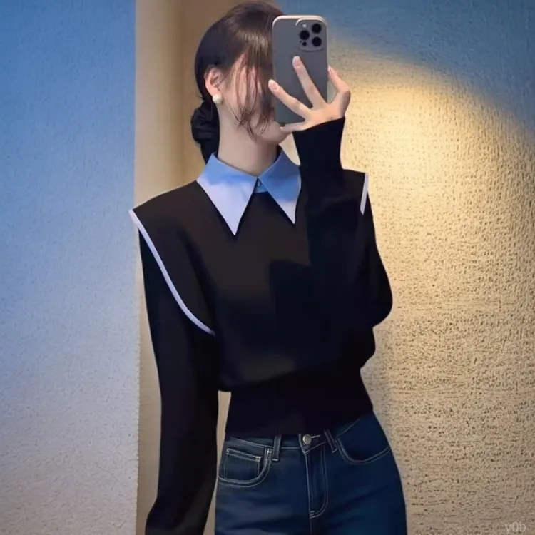 上衣名媛高端别致独特冬季2025腰掐黑色卫衣女假两件气质洋气时髦